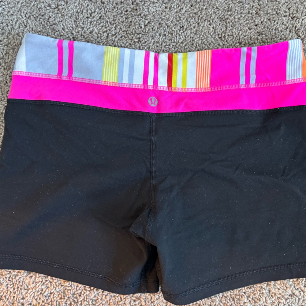 Lululemon Size 8 shorts